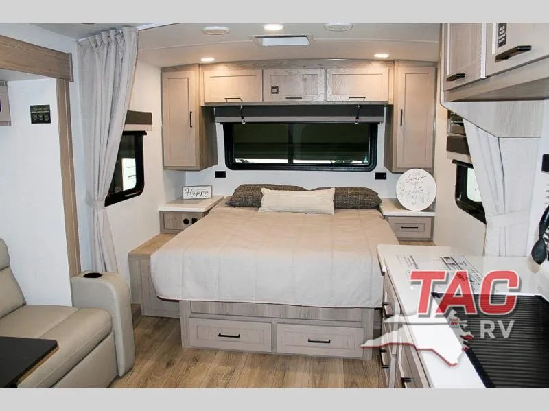 2026 Forest River Rockwood Mini Lite 2109S - Photo 3