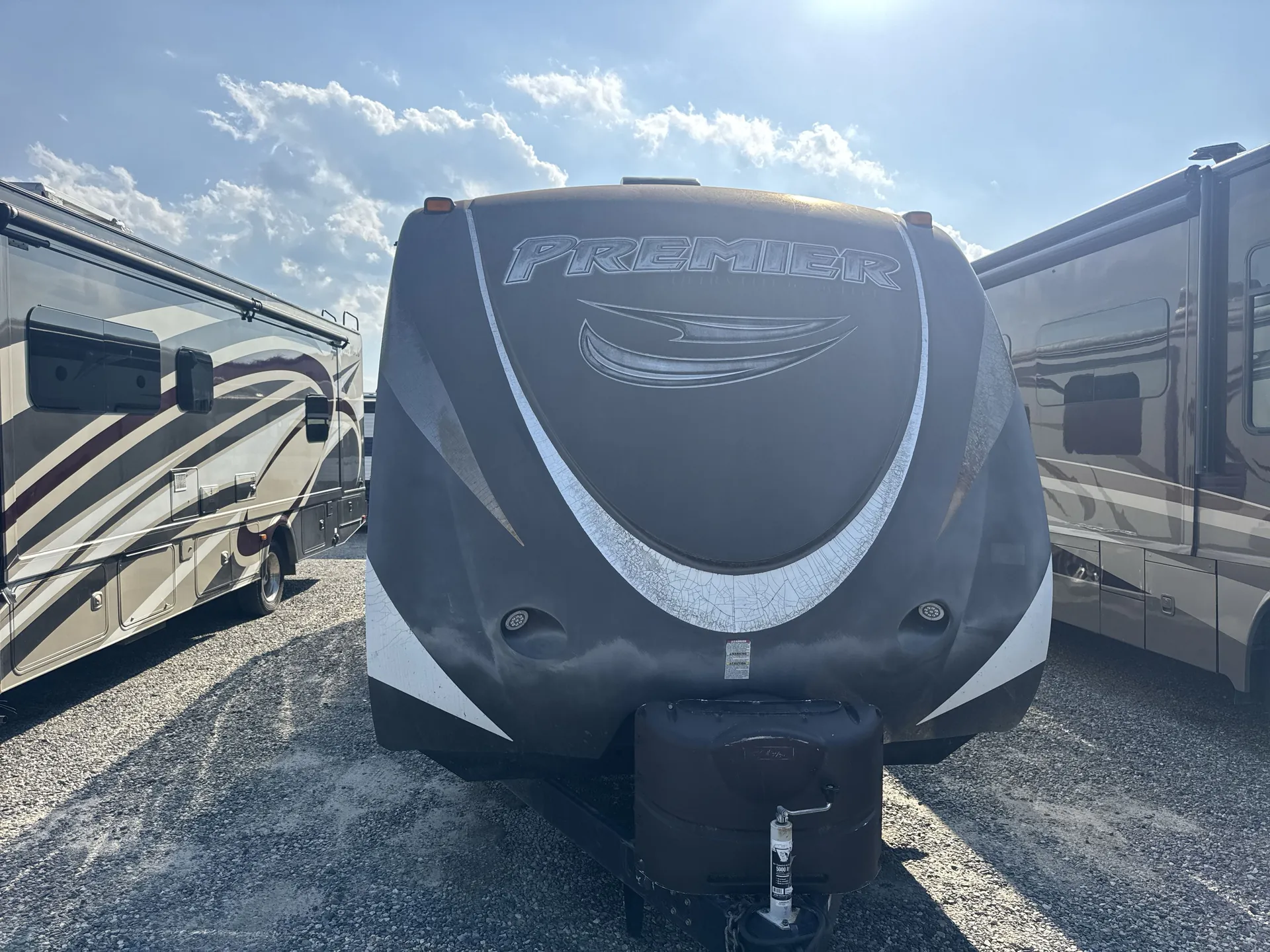 2015 Keystone Premier 30RIPR — front