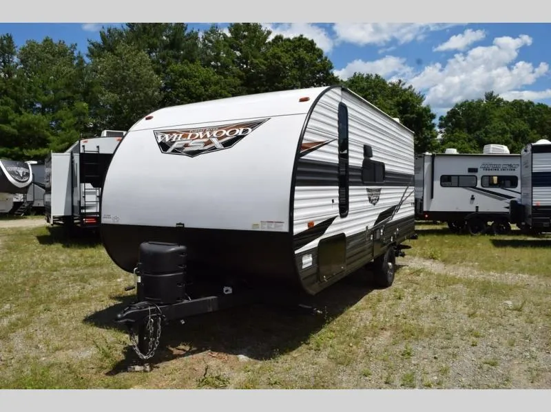 2023 Forest River Wildwood FSX 179DBK - Photo 3