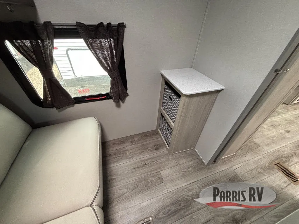 2026 Coachmen Catalina Legacy Edition 293TQBSCK - Photo 4