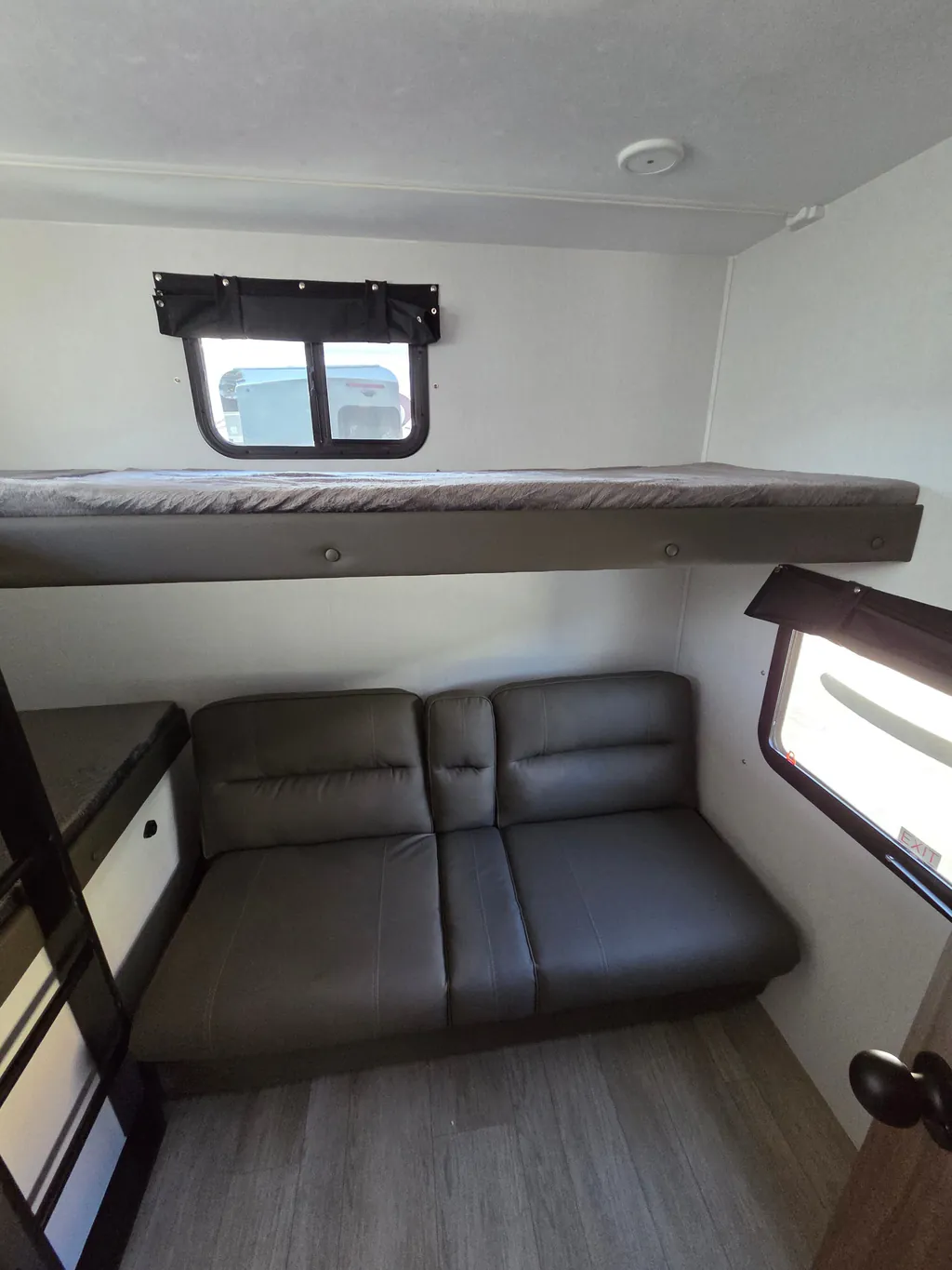 2026 Coachmen Freedom Express Select 30SE, Photos photo 41