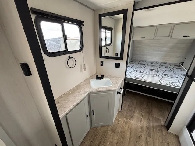 2022 Forest River Vibe 28BH, Photos photo 23