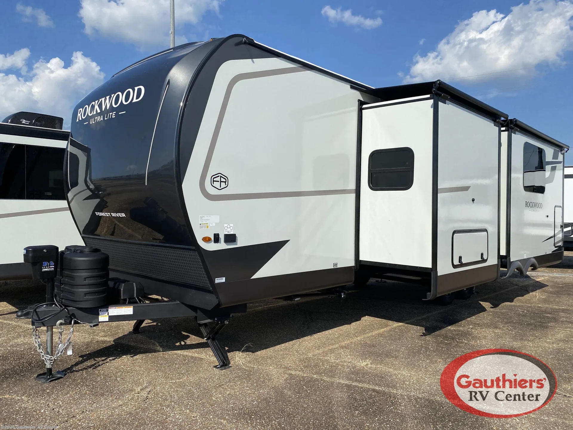 2027 Forest River Rockwood Ultra Lite 2711RK - Photo 4