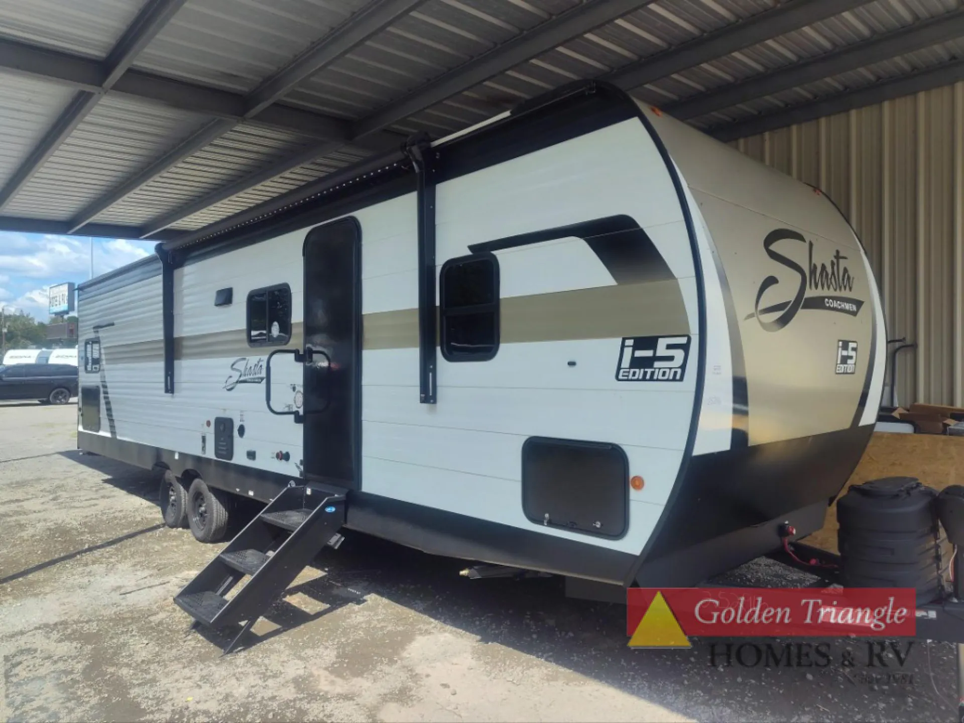 2027 Shasta I-5 530BQB