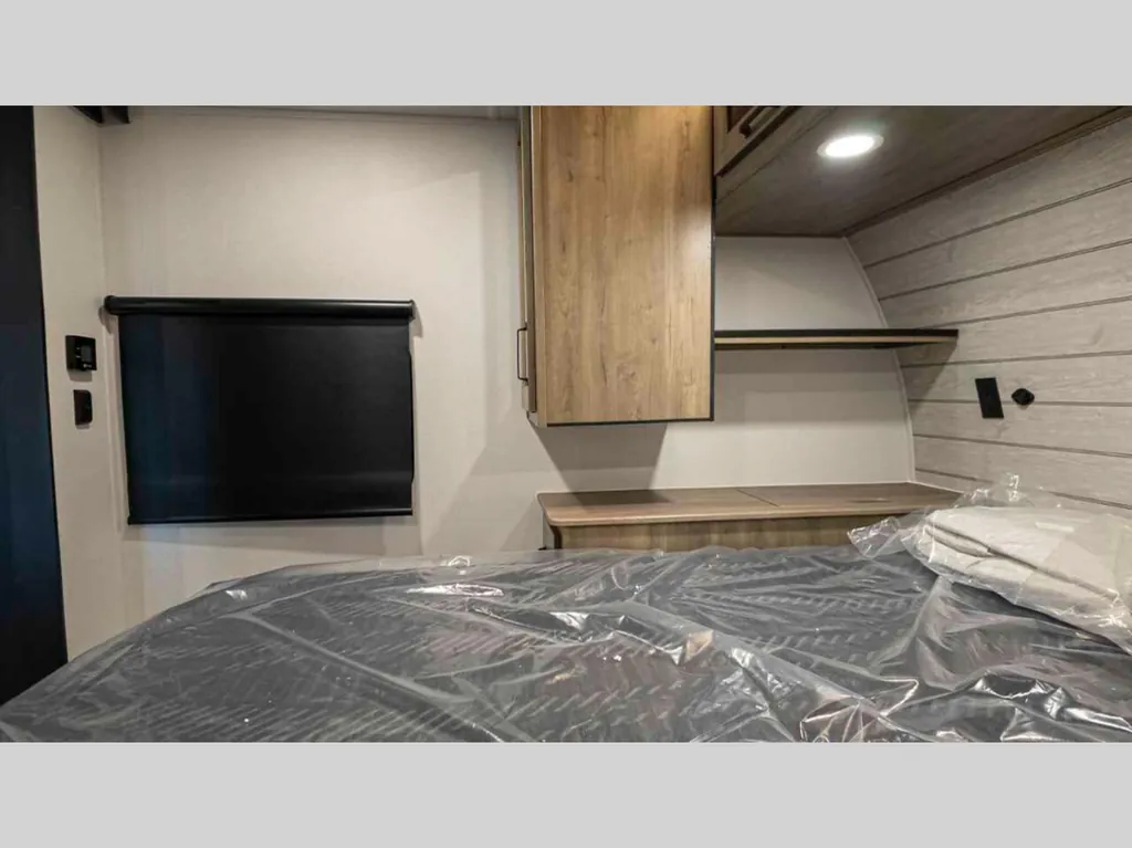 2026 Forest River Solaire 2430BHS, Photos photo 32