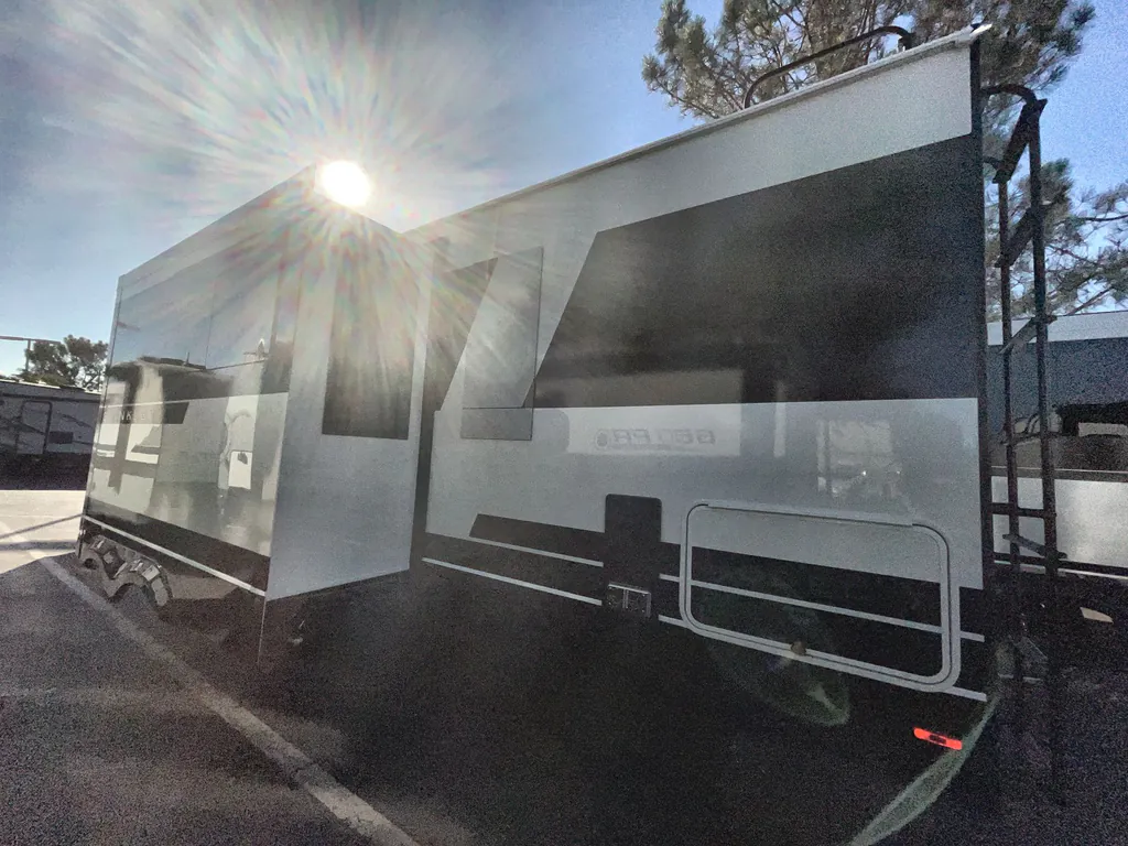 2026 Brinkley Model I 294, Photos photo 4