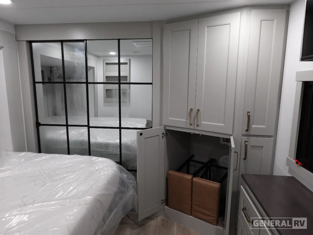 2025 Brinkley Model G 3250, Photos photo 11