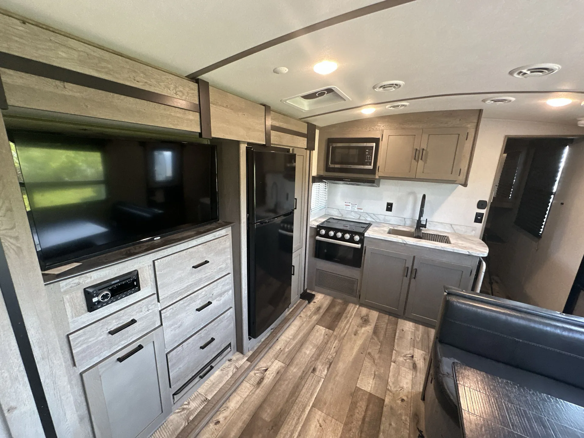 2021 Keystone Outback Ultra-Lite 244UBH — living area main