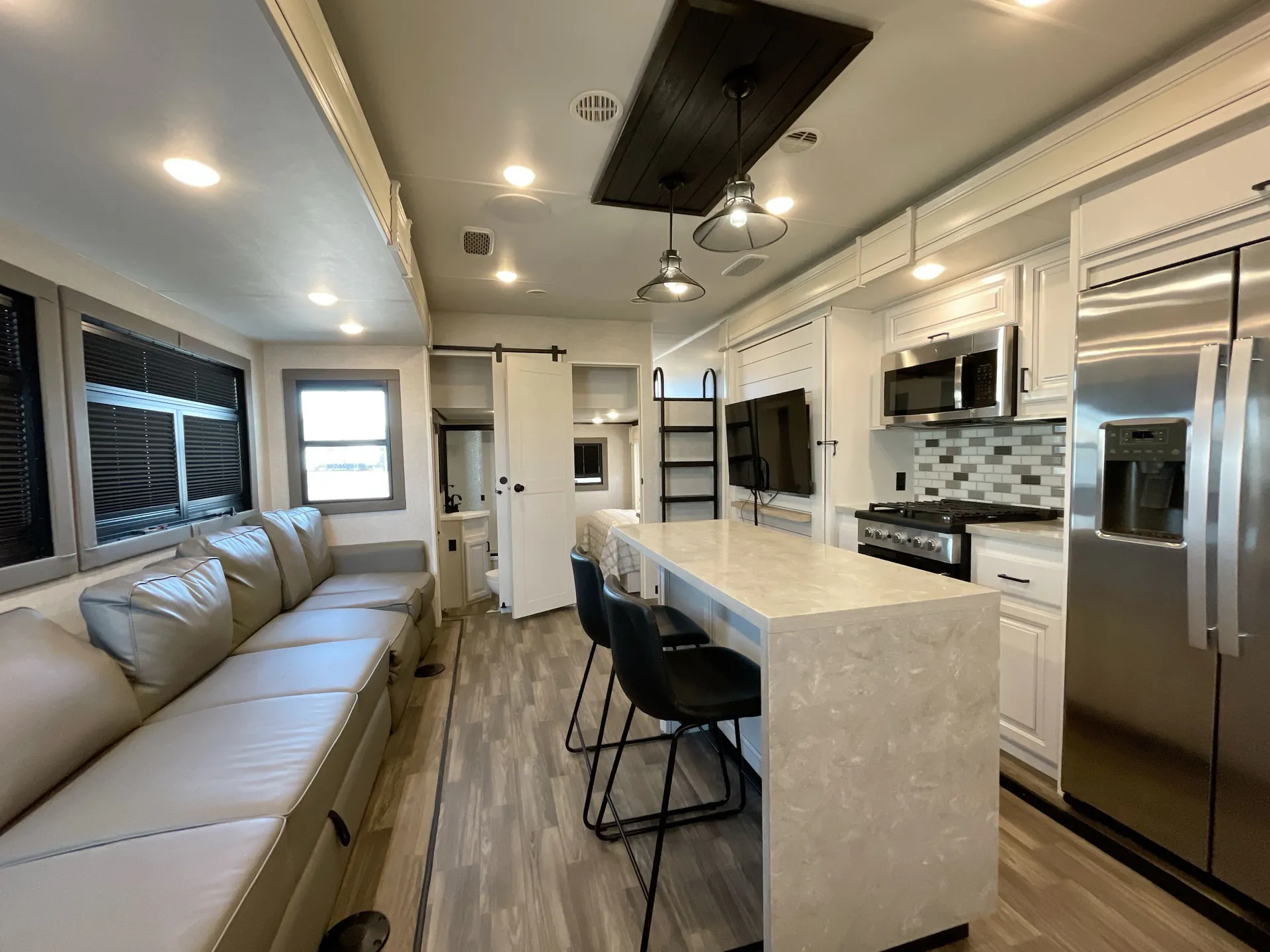 2024 Highland Ridge Open Range 3X 390TBS — living area main