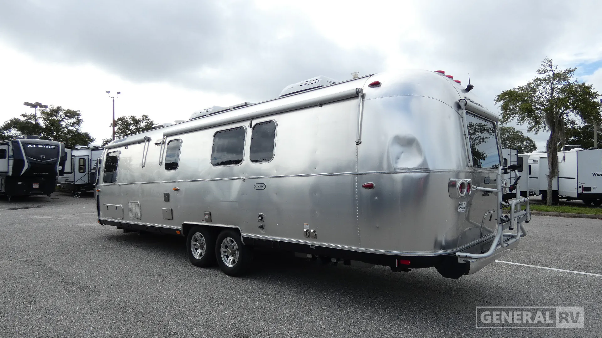 2021 Airstream Classic 33FB Twin - Photo 4
