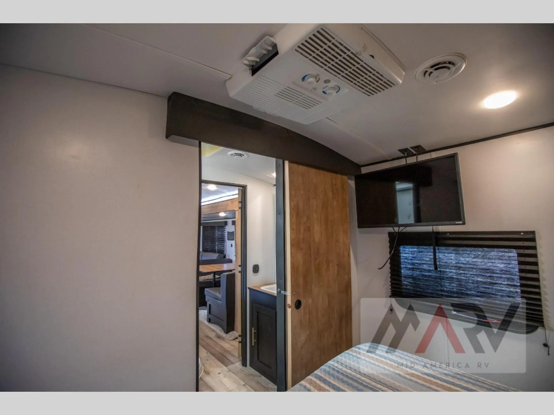 2022 Keystone Springdale 285TL - Photo 3