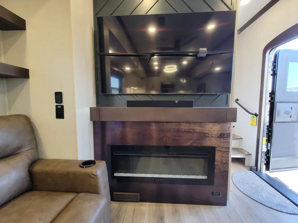 2026 Forest River Riverstone Legacy 43BFC, Photos photo 19
