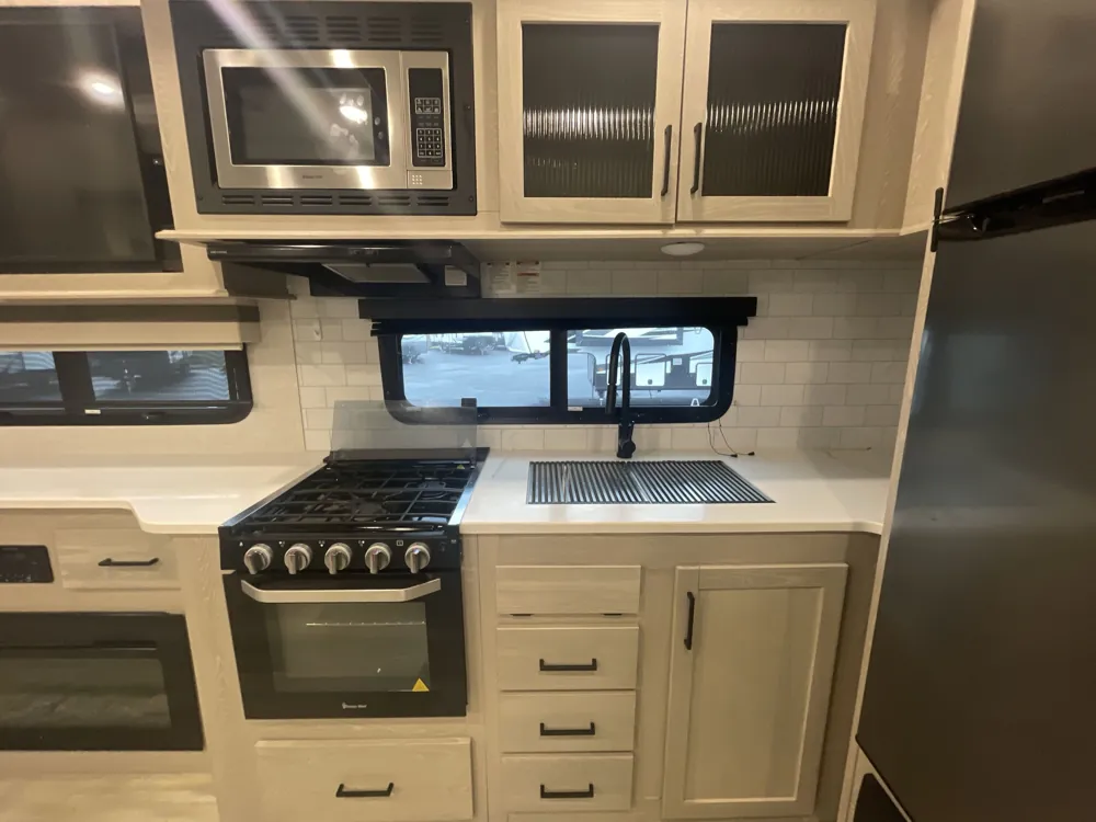 2022 Forest River Rockwood Ultra Lite 2881S — living area main