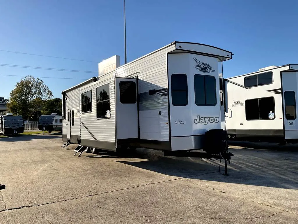 2026 Jayco Jay Flight Bungalow 404LOFT DS - Photo 2