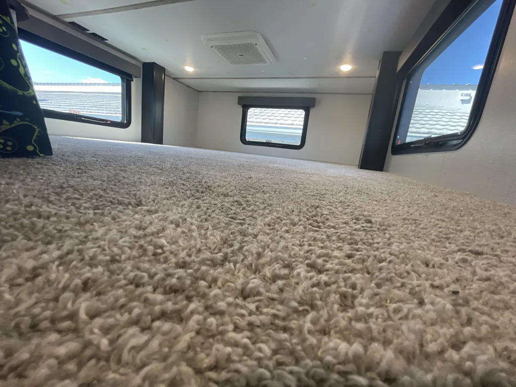 2023 Keystone Avalanche 390DS, Photos photo 14