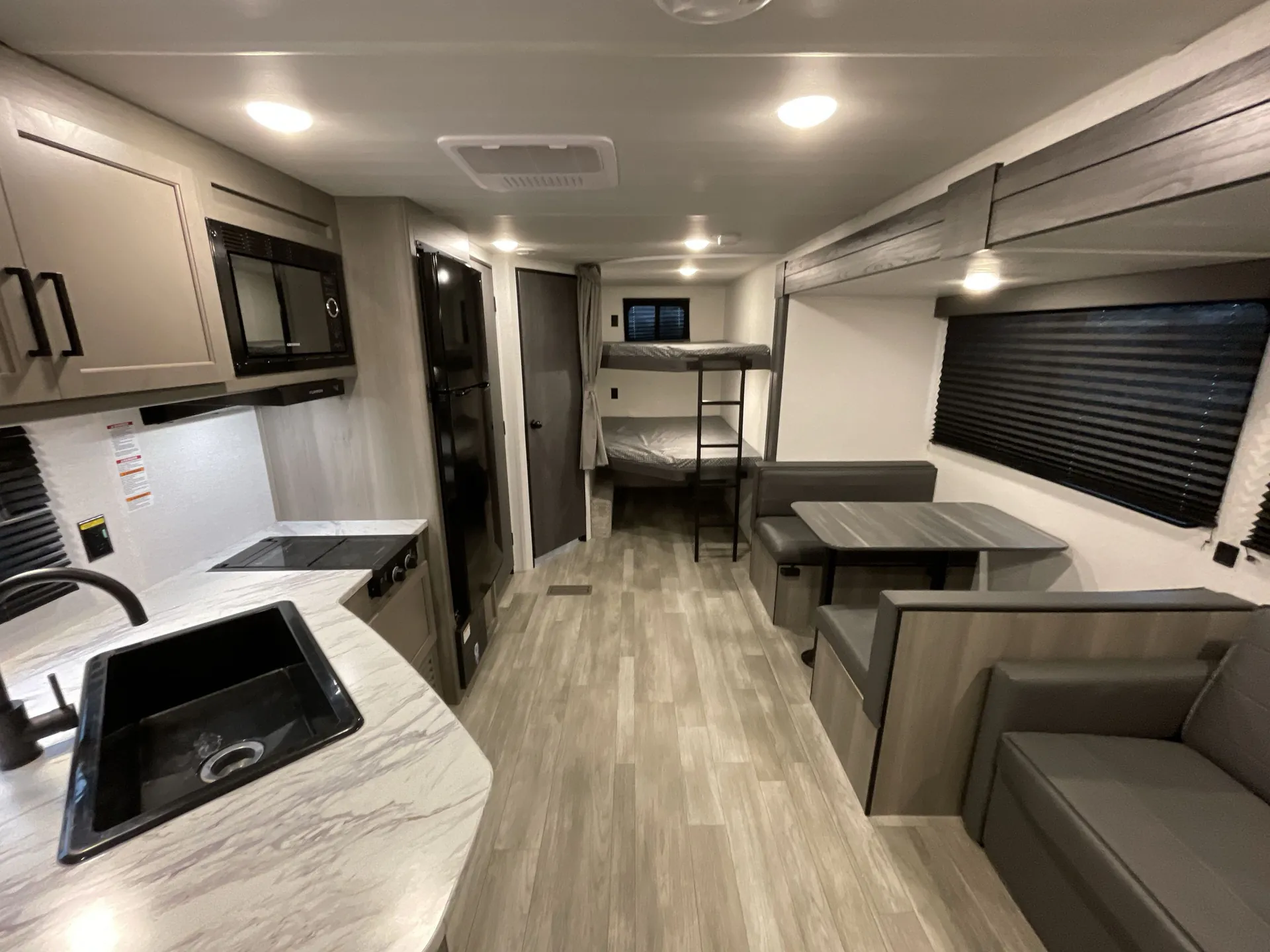 2024 Keystone Hideout Sport 261BH — living area main