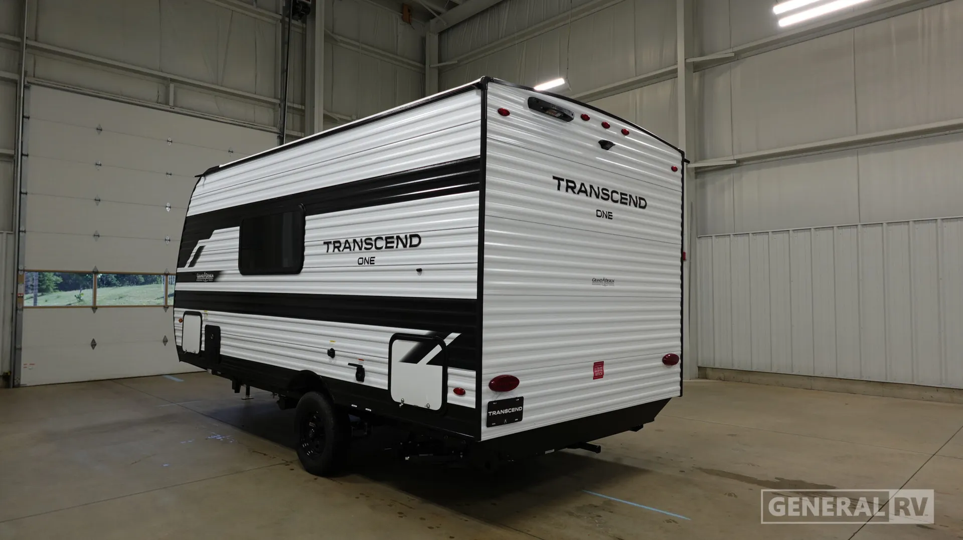 2027 Grand Design Transcend One 151BH - Photo 4