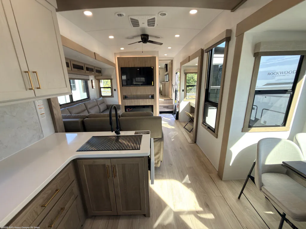 2027 Forest River Rockwood Signature 404SRK, Photos photo 32