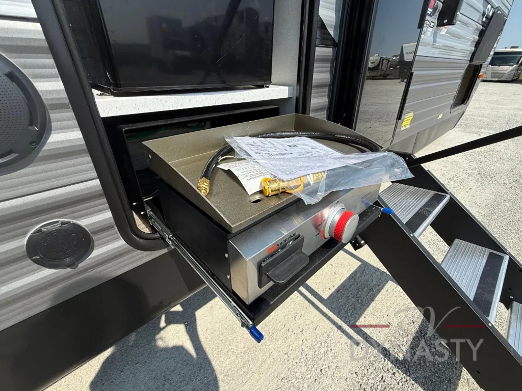 2026 Coachmen Catalina Legacy Edition 273DBHCK, Photos photo 23