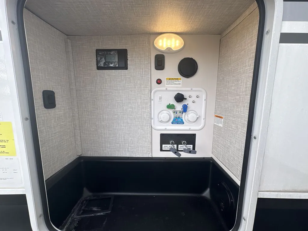 2025 Jayco Eagle HT 274FKDS - Photo 3