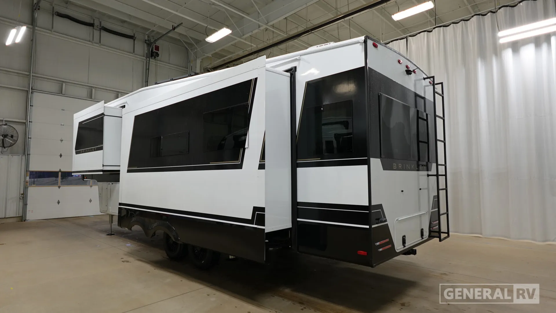 2026 Brinkley Model Z 2900 - Photo 4