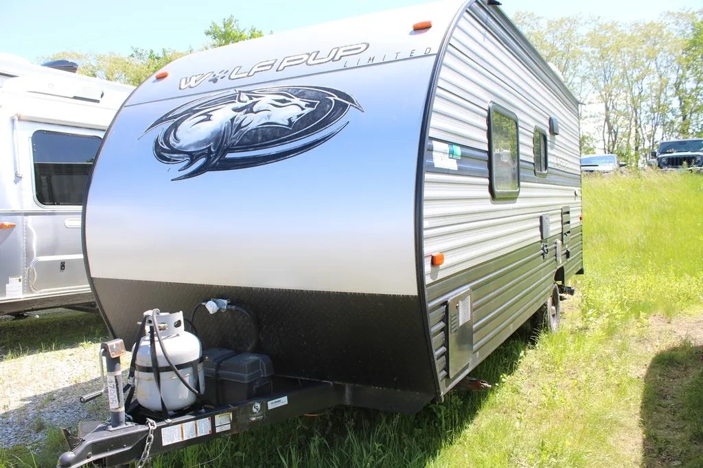 2019 Forest River Cherokee Wolf Pup 16FQ - Photo 3