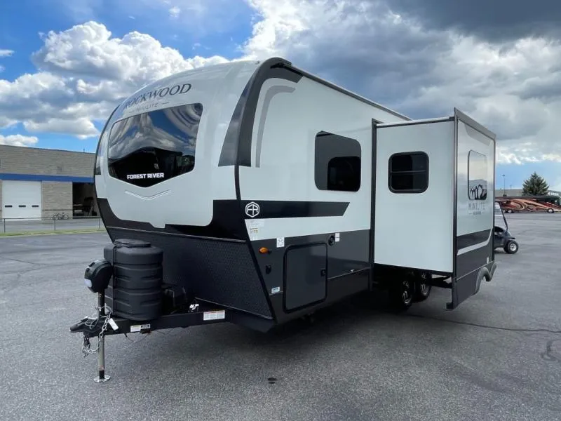 2026 Forest River Rockwood Mini Lite 2205S - Photo 3