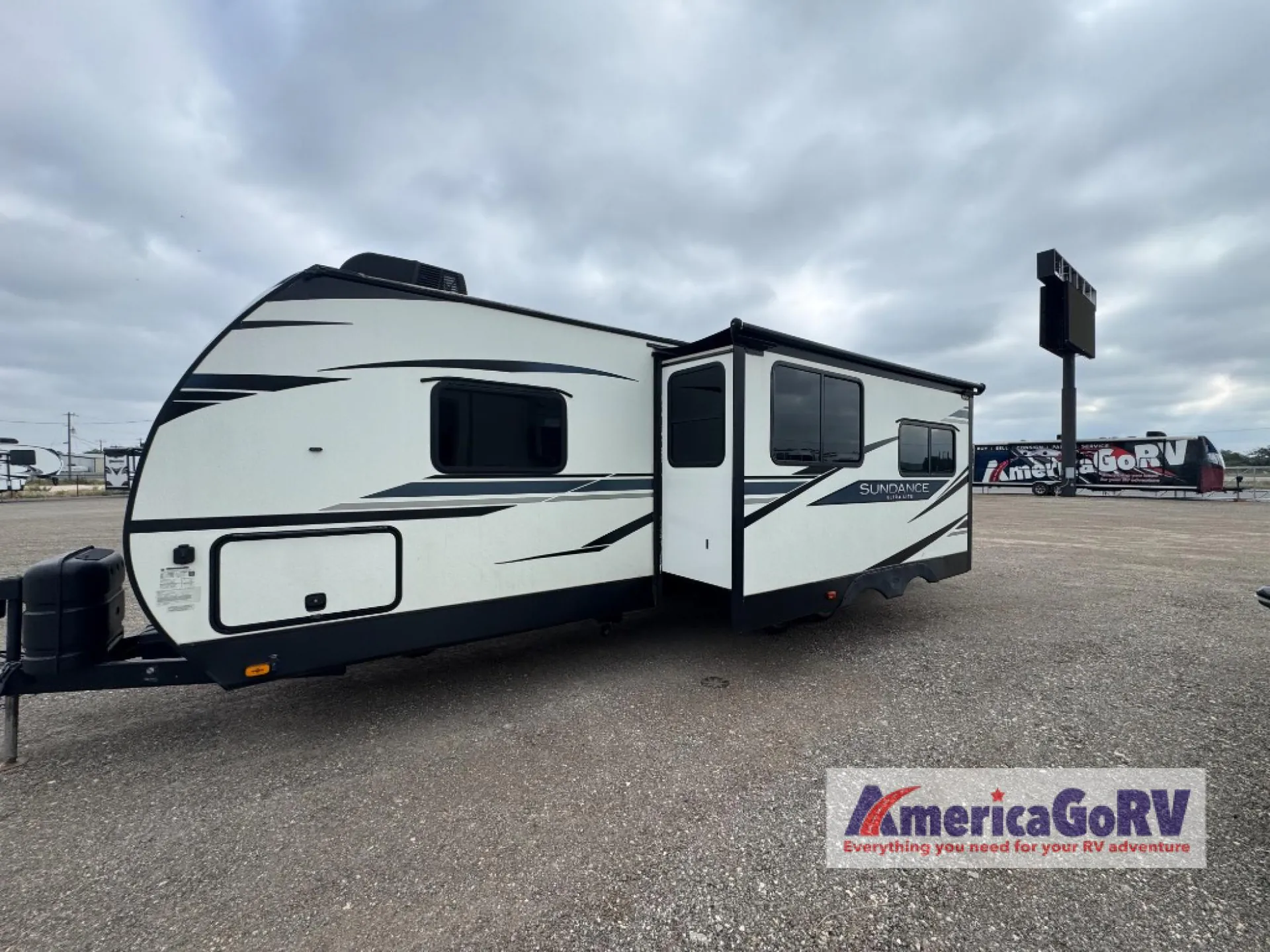 2022 Heartland Sundance Ultra-Lite 262RB - Photo 2