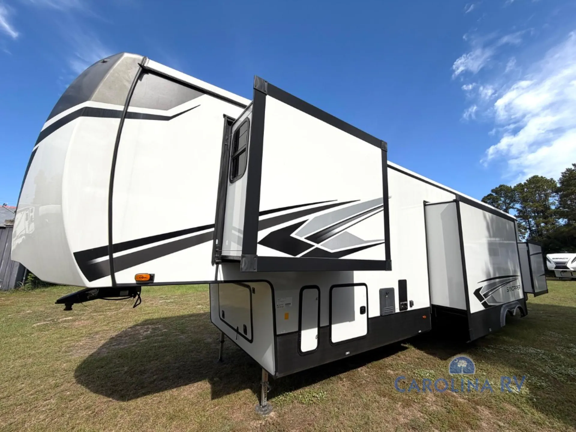 2024 Forest River Sandpiper 4002FB - Photo 4