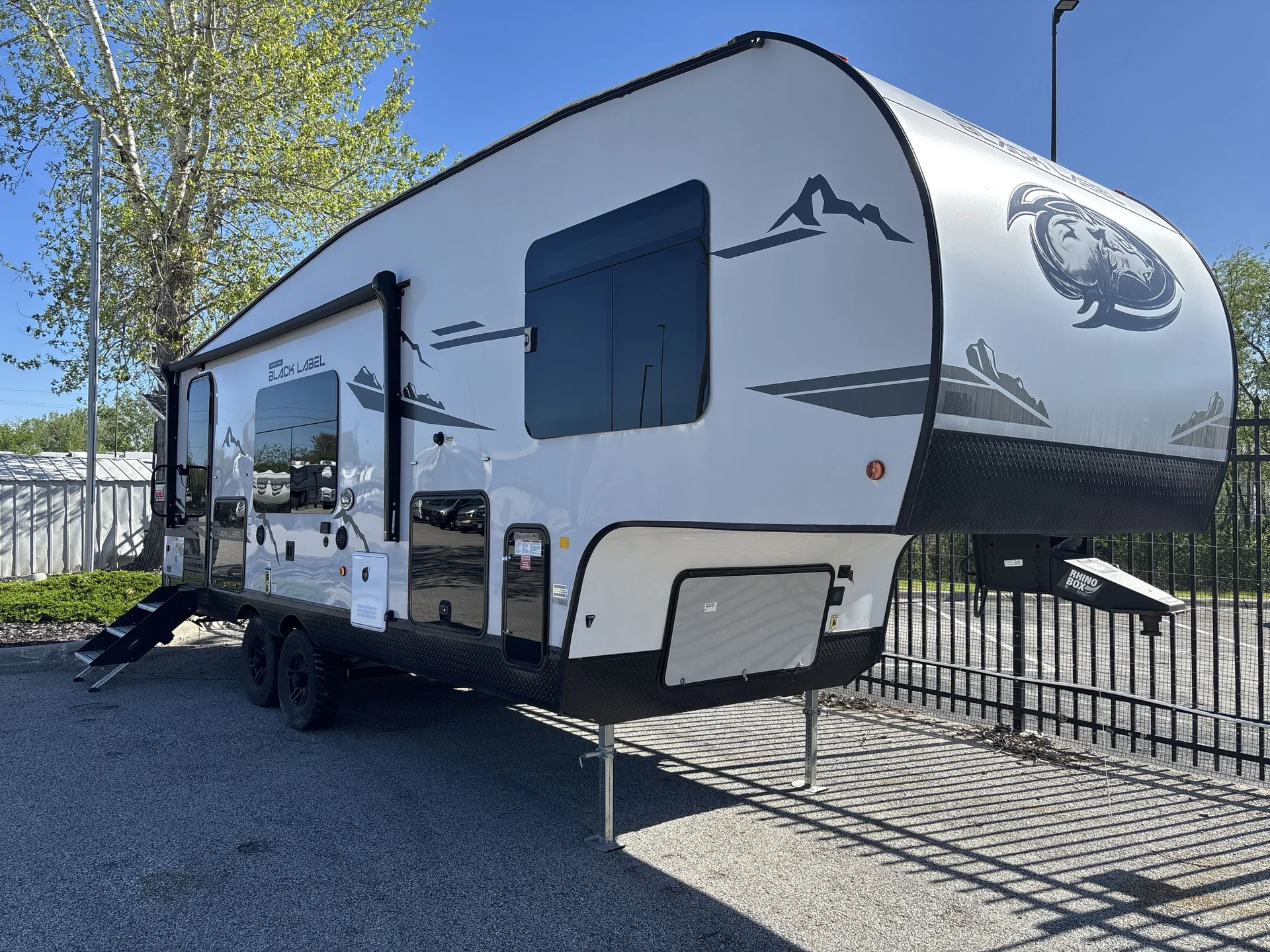 2023 Forest River Cherokee Black Label 245TRBL - Photo 2