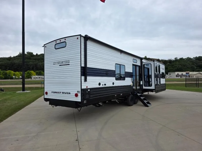 2026 Forest River Cherokee Timberwolf 39NA - Photo 4