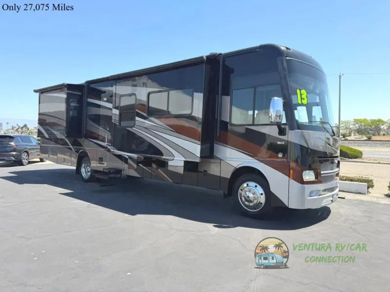 2013 Winnebago Adventurer 37F - Photo 2