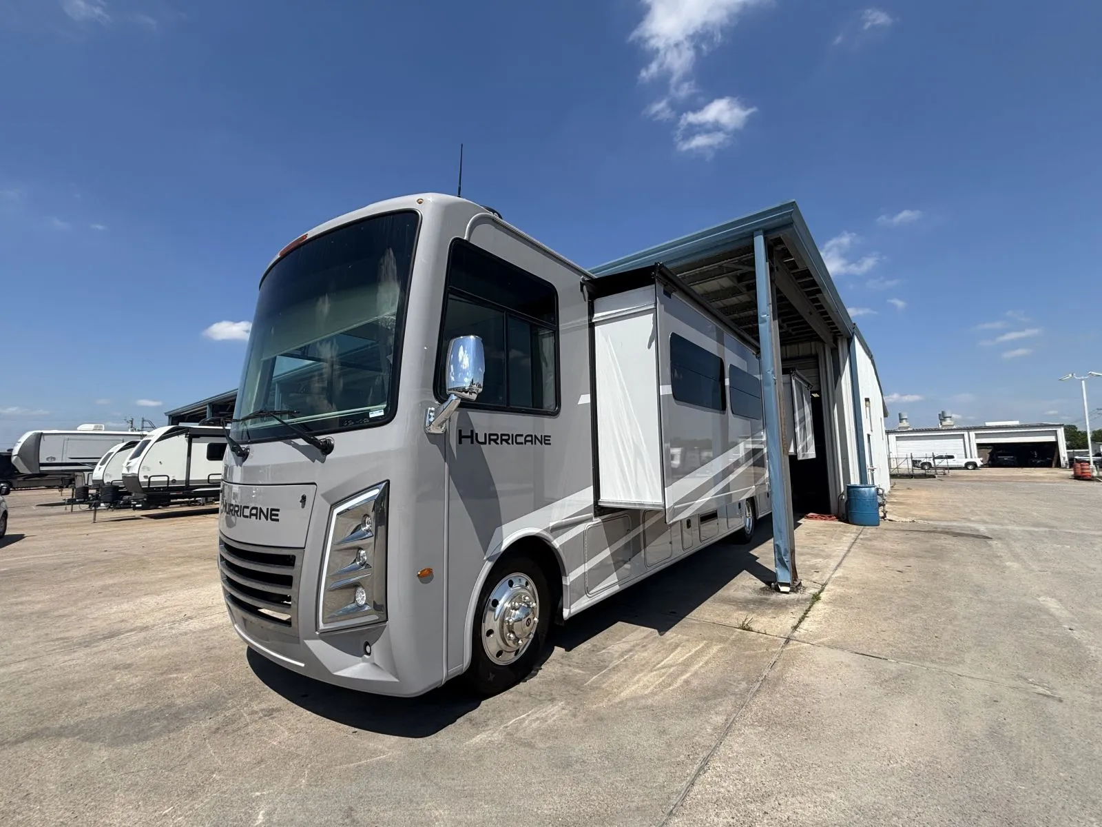 2026 Thor Motor Coach Hurricane 36H - Photo 3