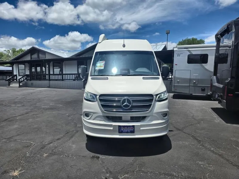 2027 Grech RV Strada-ion AWD TOUR - Photo 3
