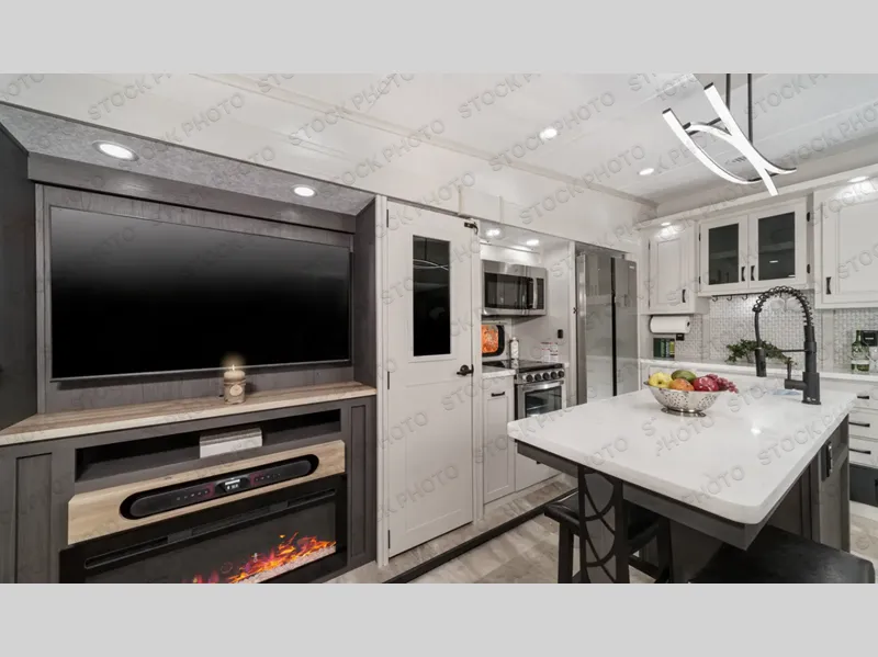 2027 Coachmen Chaparral 336TSIK - Photo 3