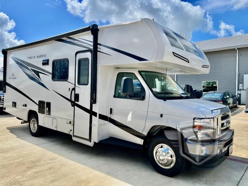 2026 Coachmen Freelander 23FS - Photo 2