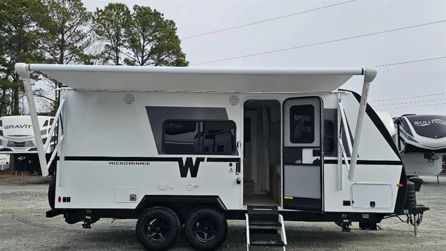 2026 Winnebago Micro Minnie 2108TB - Photo 3