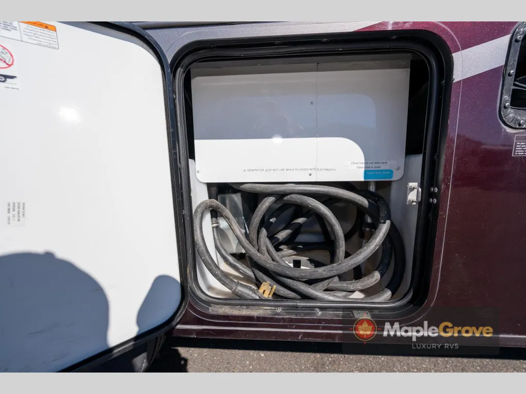 2014 Winnebago Vista 35B, Photos photo 29