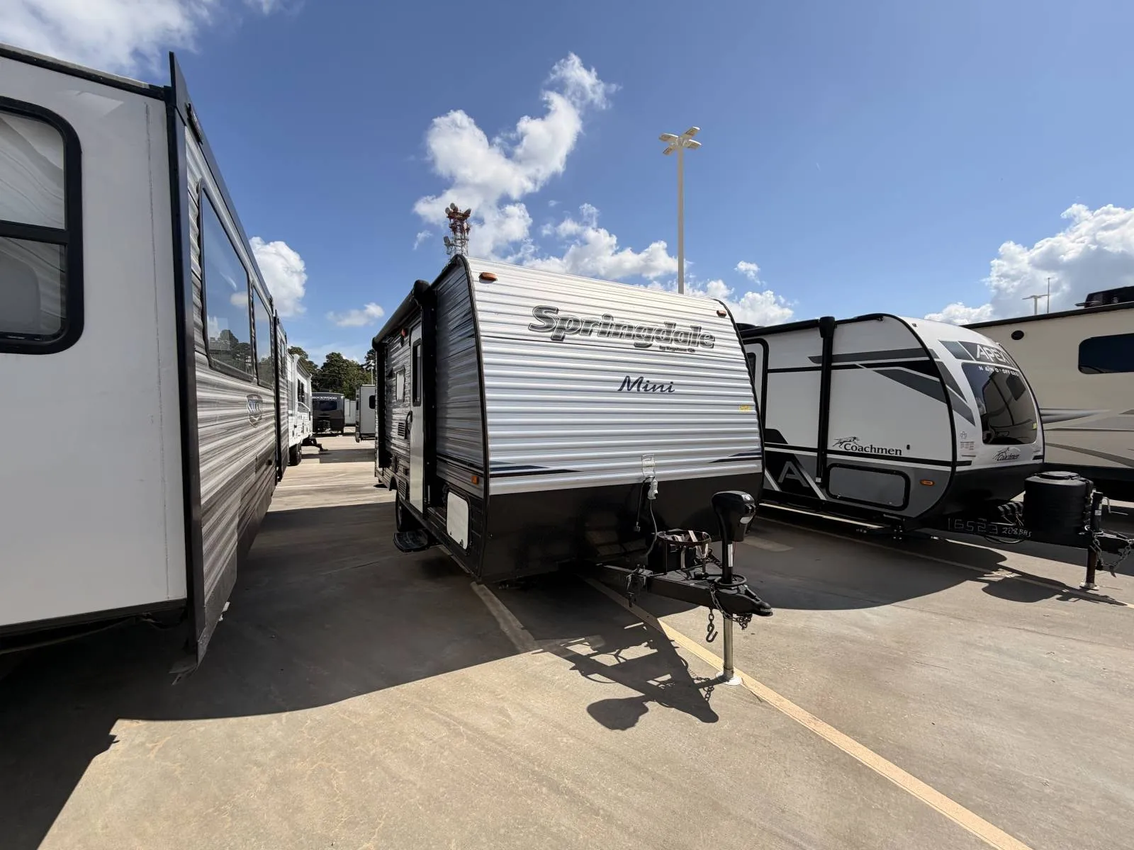 2018 Keystone SUMMERLAND 1750RD - Photo 4