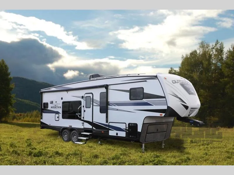 2027 Outdoors RV Glacier Peak Titanium Series 28RKS - Main photo