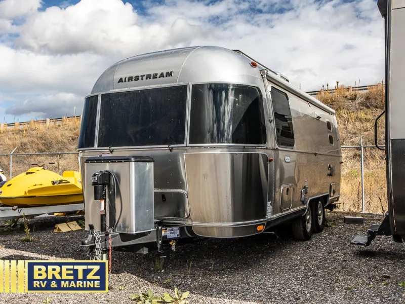 2025 Airstream Flying Cloud 25FB Twin - Photo 4