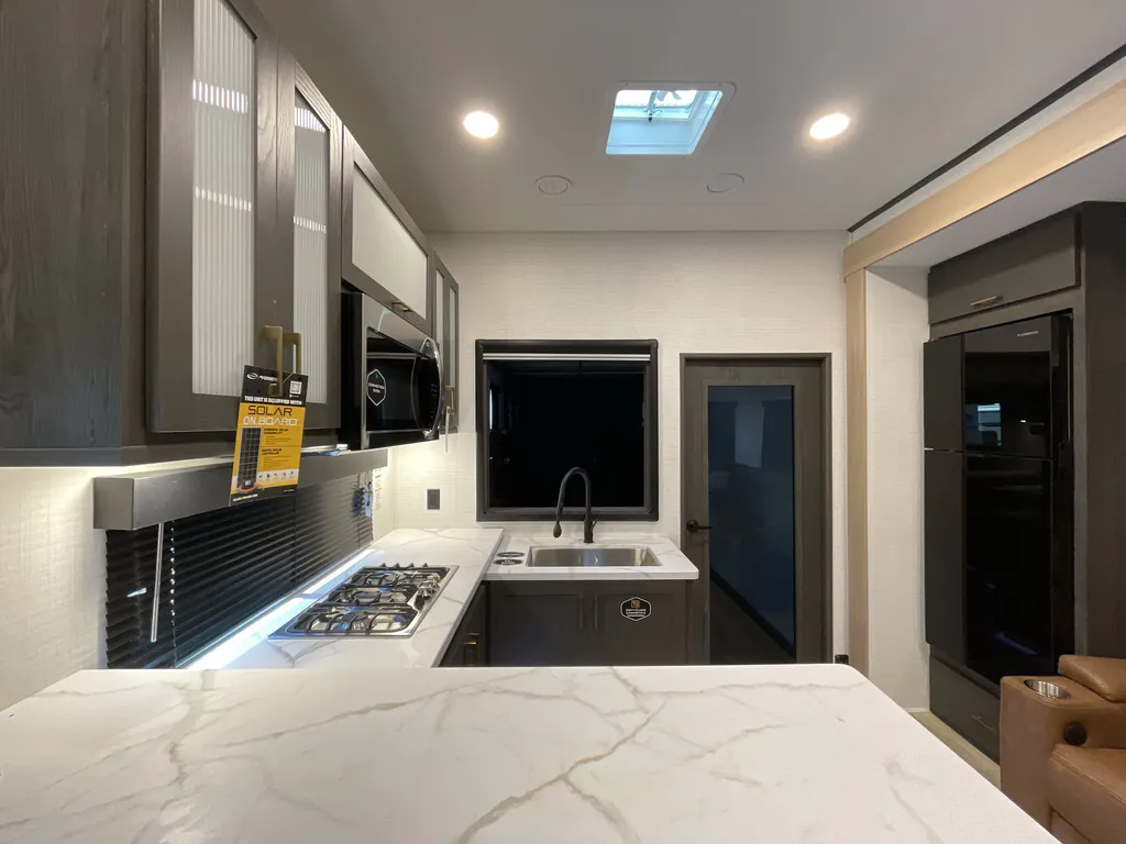 2027 Forest River Nightfall 380N, Photos photo 32
