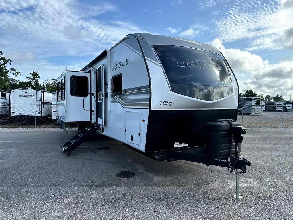 2027 Jayco Eagle HT 312BHOK - Photo 2