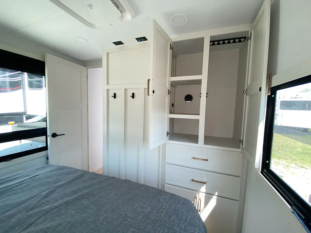 2026 Brinkley Model I 280, Photos photo 6