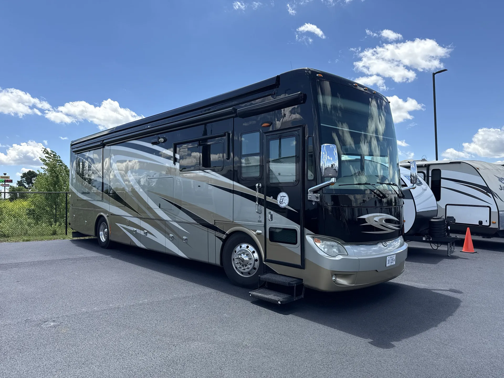 2014 Tiffin Allegro Bus 37 AP - Photo 2