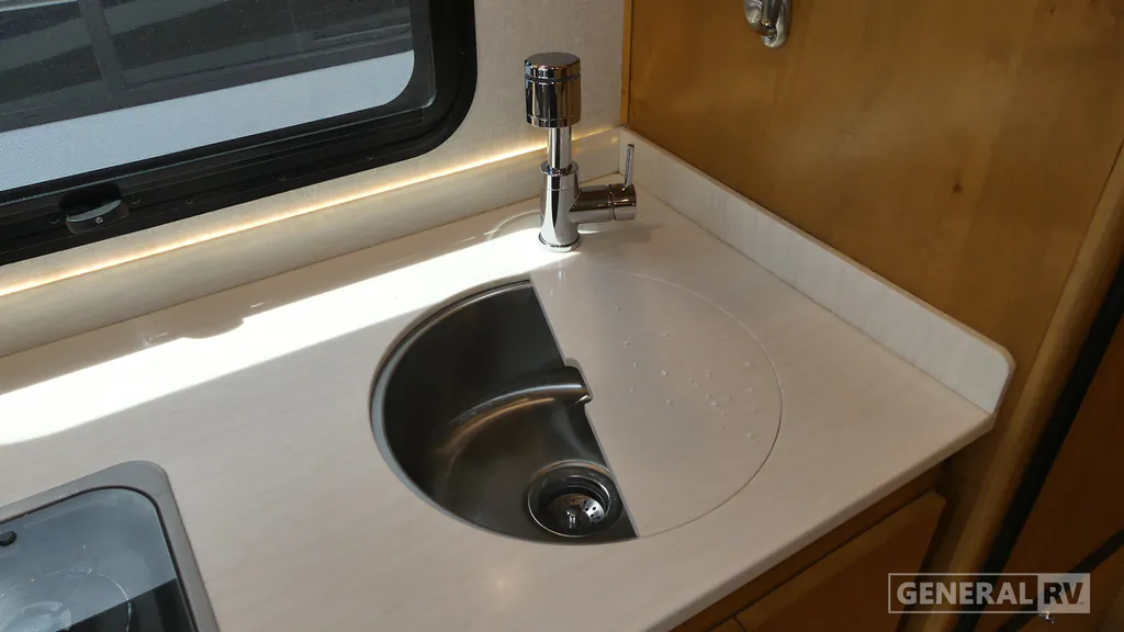 2019 Tiffin Wayfarer 24 FW, Photos photo 31