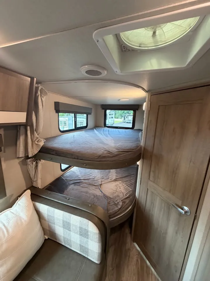 2021 Grand Design Imagine XLS 21BHE, Photos photo 10