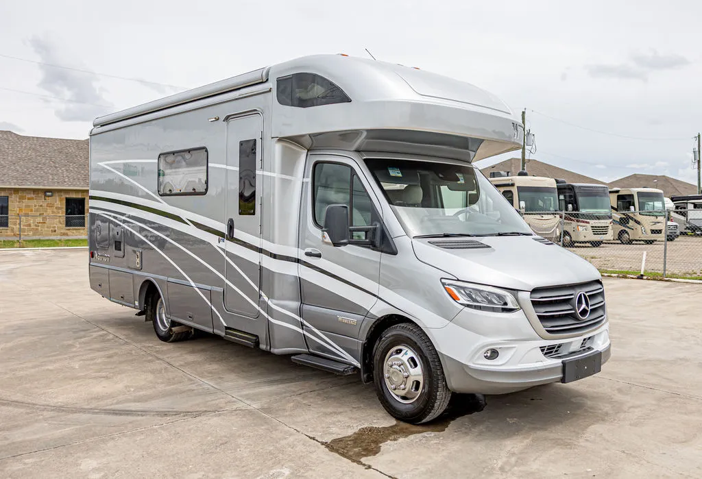 2022 Winnebago Navion 24D - Photo 3