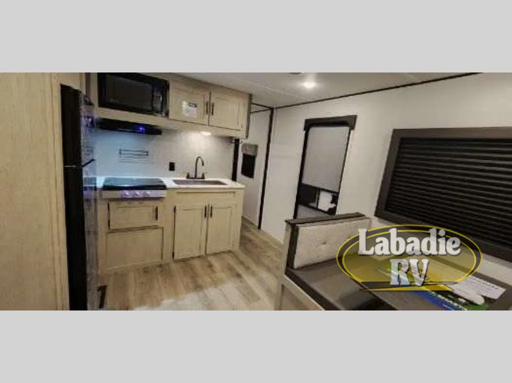 2027 Shasta RVs i-5 Edition 525RS, Photos photo 9