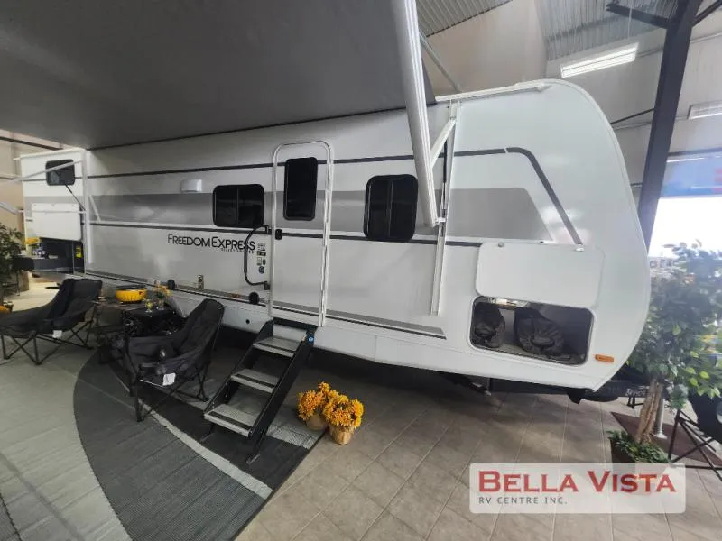 2026 Coachmen Freedom Express Select 30SE - Main photo